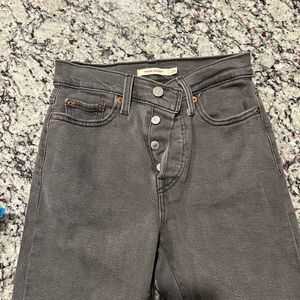 Levi Wedgie Straight